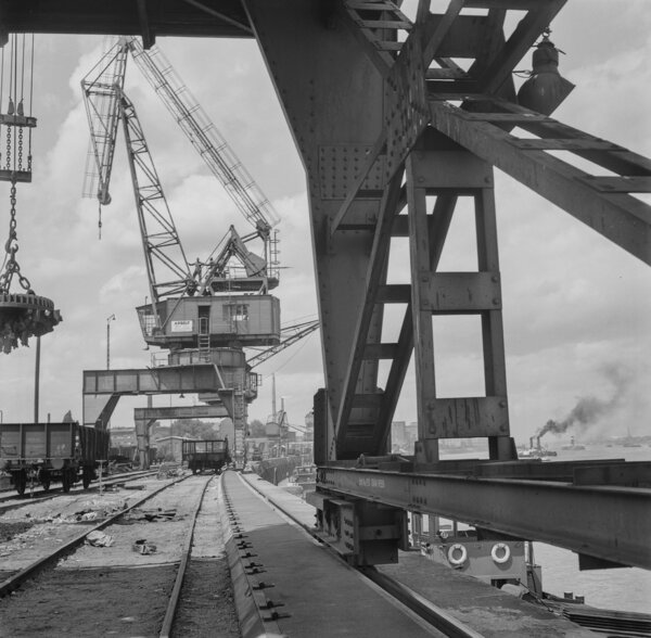 ehemaliger Zollhafen 1950er Jahre 08