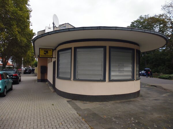 Ehemaliger Kiosk Engelhard, Parkinsel, Hafenstraße Ecke Parkstraße