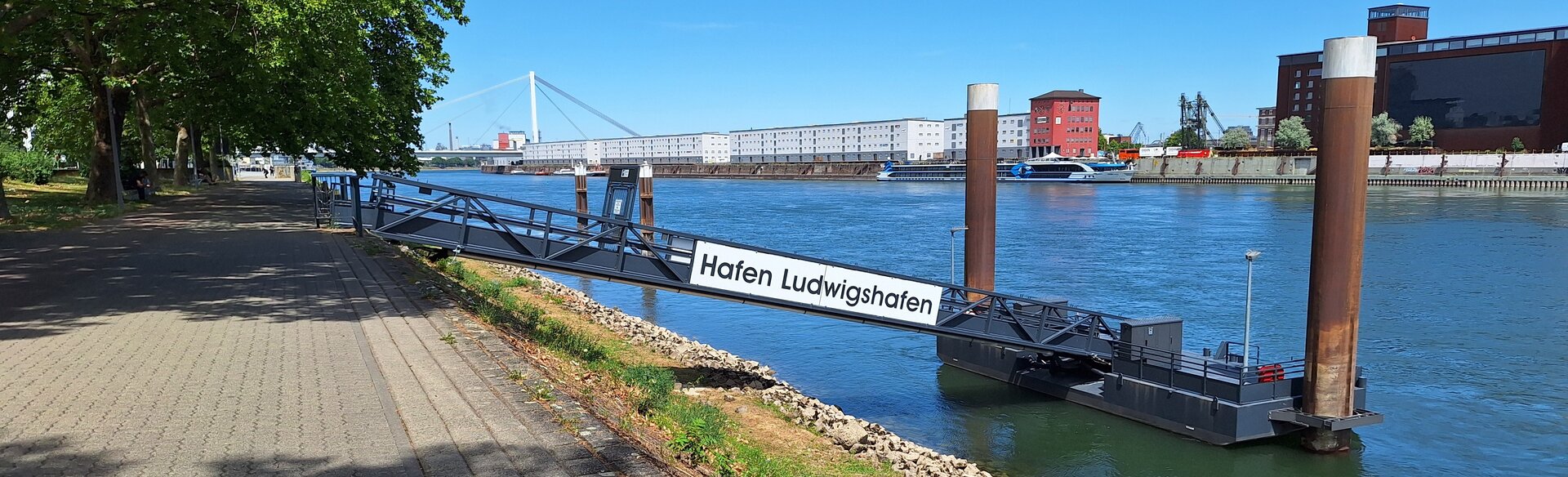 Hafen-Anleger Ludwigshafen