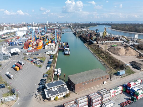 Kaiserwörthafen_Ludwigshafen_Häfen Rheinland-Pfalz GmbH