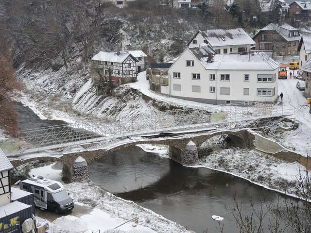 Schuld 15C Zerstörte Domhofbrücke + Hangrutsch im zweiten Winter nach der Flut